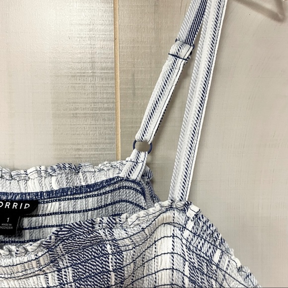 Torrid Blue White Stripe Smocked Top Sz 1 - Picture 7 of 7